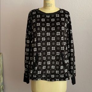 Vera Wang holiday sweater